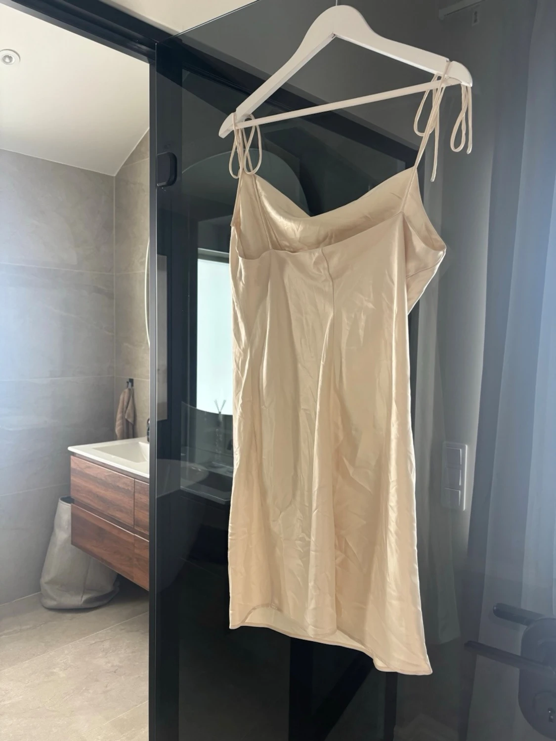 Satin klänning Zara - 1