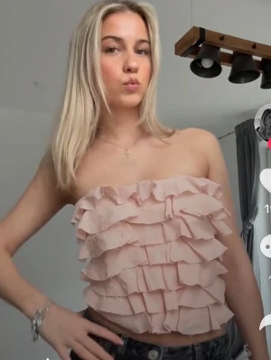 Ljusrosa volangig tubtopp zara - Ljusrosa volangig tubtopp zara 