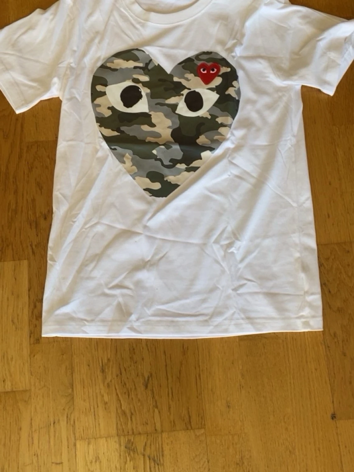 Vit Comme des Garçons Play t-shirt
