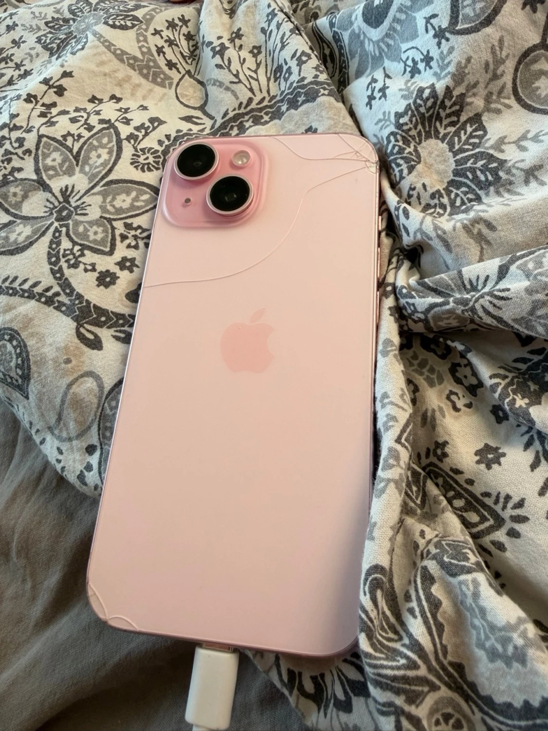 Iphone 15 - 1