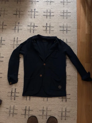 Cardigan från marco polo - Gubbig cardigan. Skön som fan skickt 7/10 