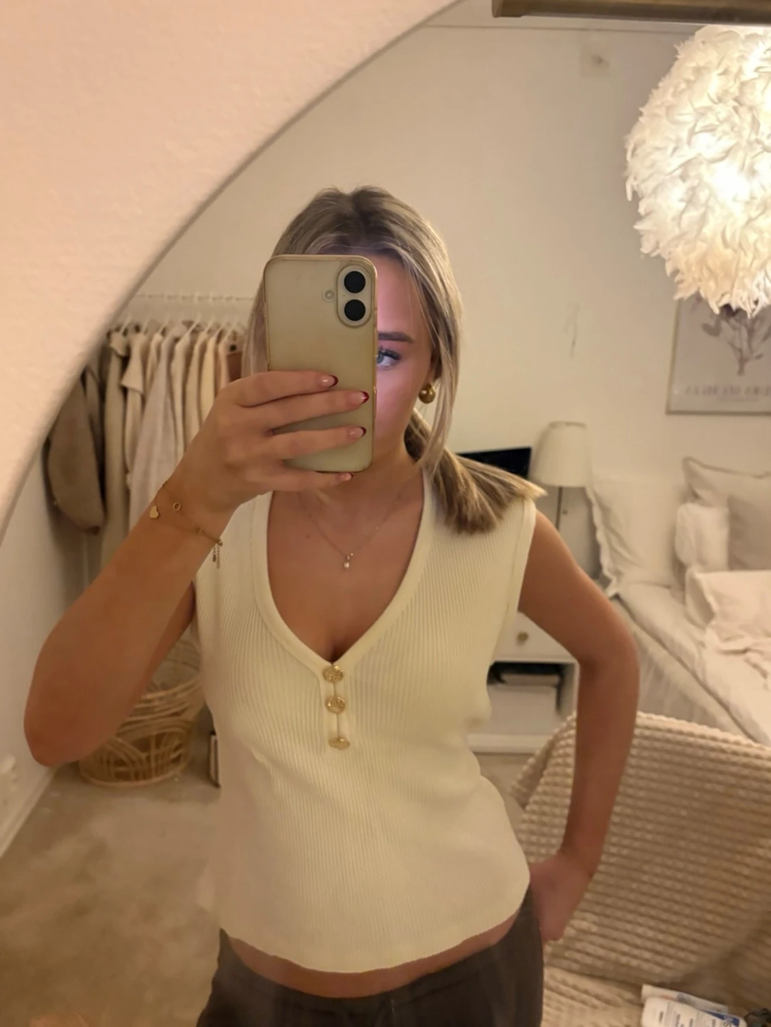 Ribbad vit croppad linnetopp