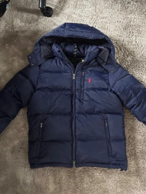 Polo Ralph Lauren - Pufferjacket - Navy - Oanvänd