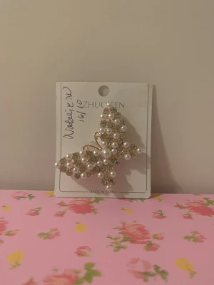 Brosch - Ny och oanvänd