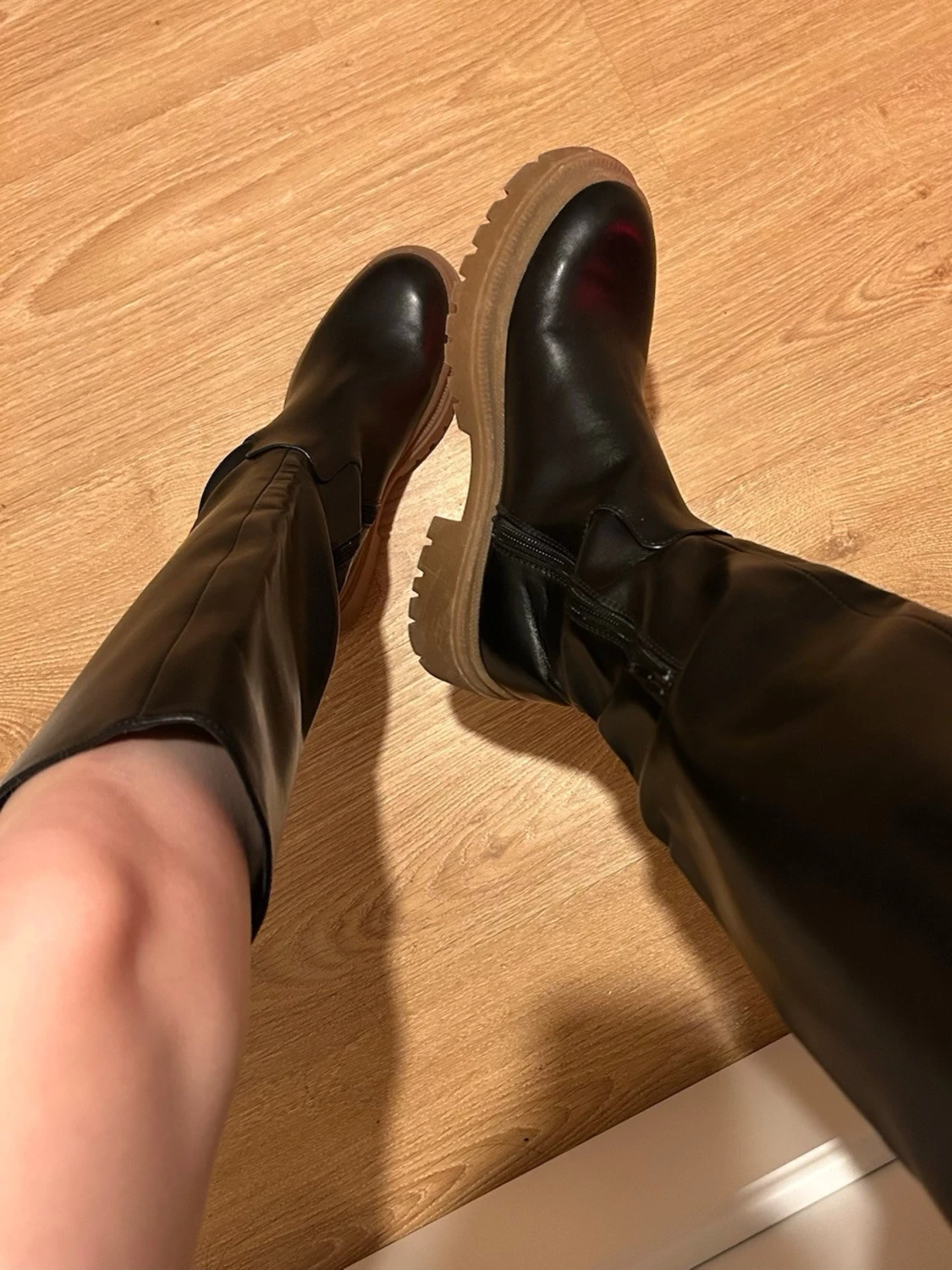 Svarta NA-KD Stövlar/Boots Med Brun Sula - 1