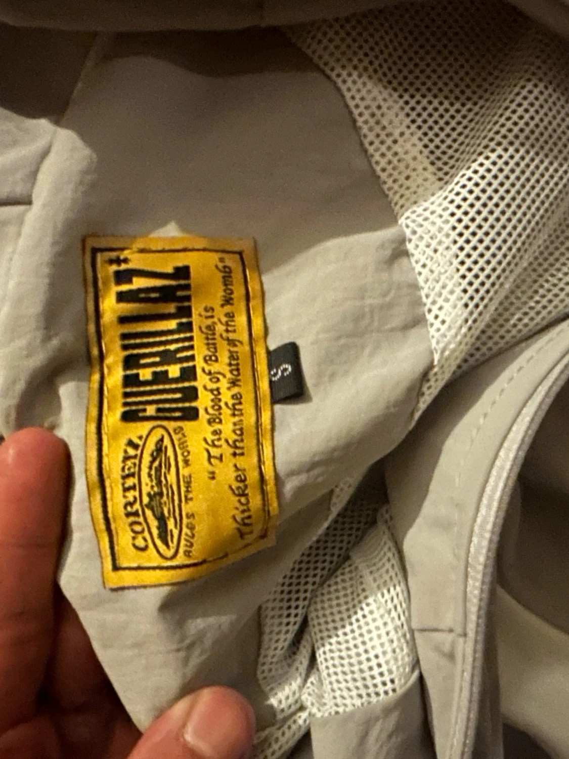 Grå vindjacka från Corteiz  - 1