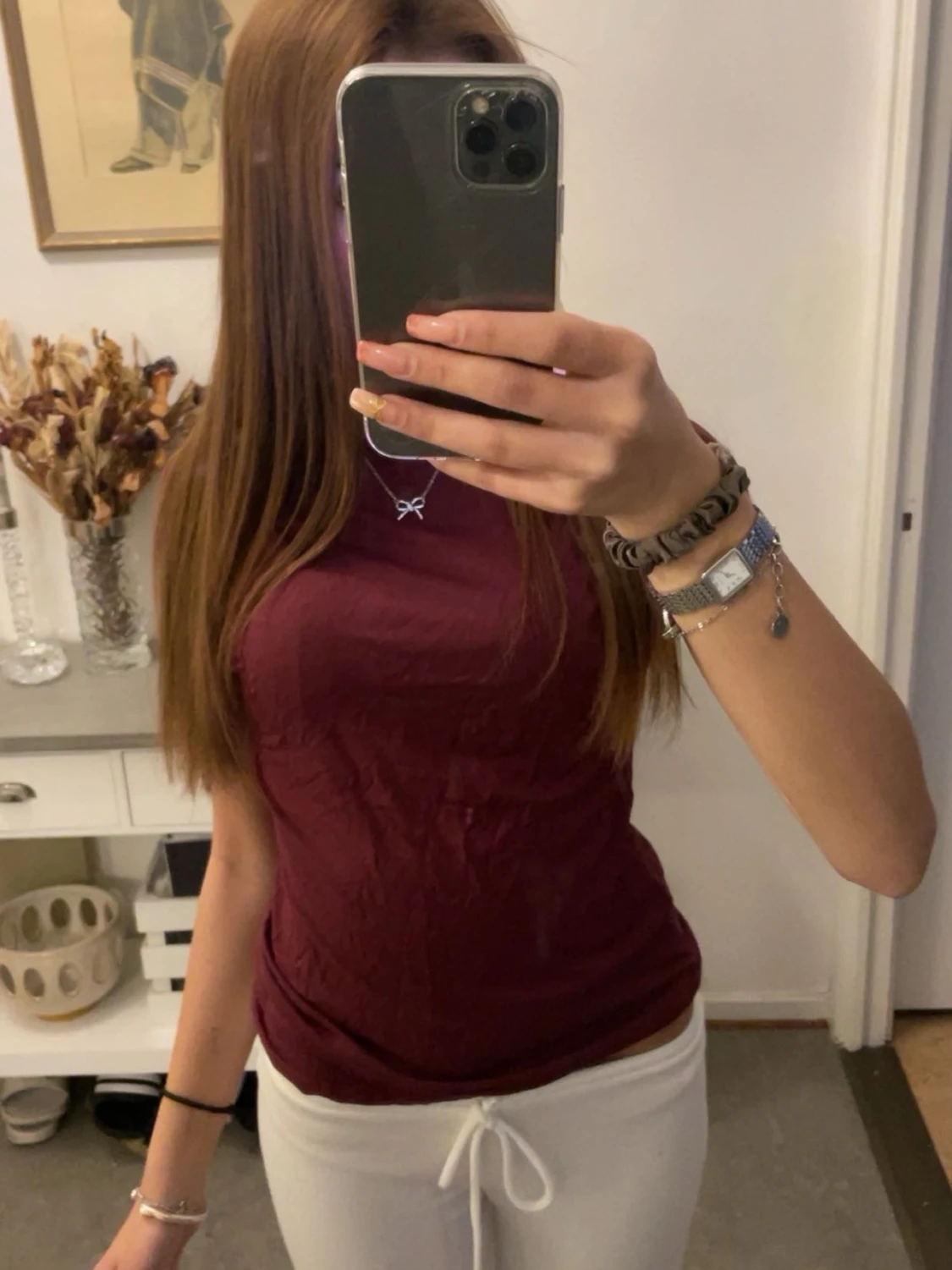 Mörkröd ärmlös topp