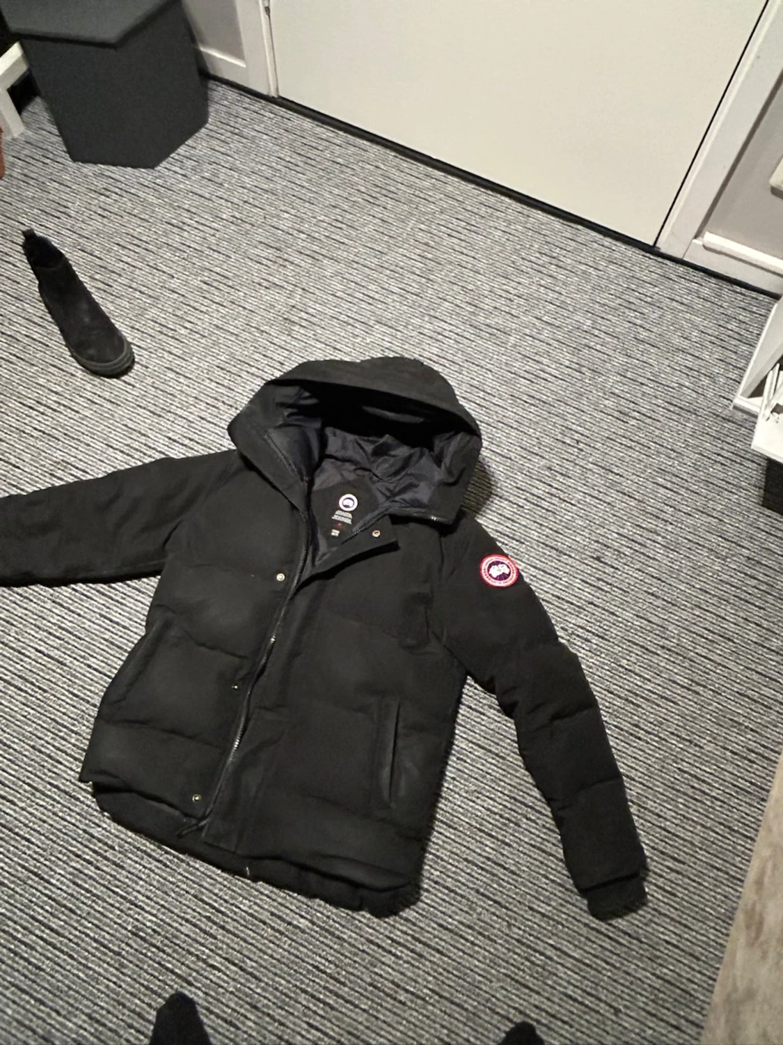 Svart dunjacka från Canada Goose macmillen - 4