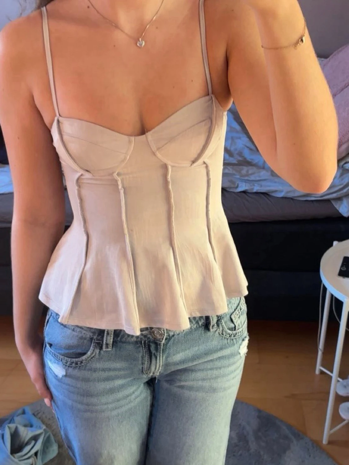Beige korsettopp med tunna band - 2
