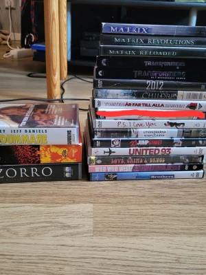 Adult movies dvd - Buy 4 movies, get 1 free All dvds are scratch free unless stated otherwise 10sek: Tomten är far till alla barnen p.s. i youUtvandrarna och nybyggarna 21 jump street United 93 Love, Crime, and drugs (has an extremely small scratch that does not effect playing) Wild wild west 2012 The children (horror movie)  Dvd 15sek: The blues brothers Transformers Transformers revenge of the fallen  The matrix trilogy dvds 55sek (Disk 1 has minor scratching that doesn't effect playing)  Everything for 150sek 