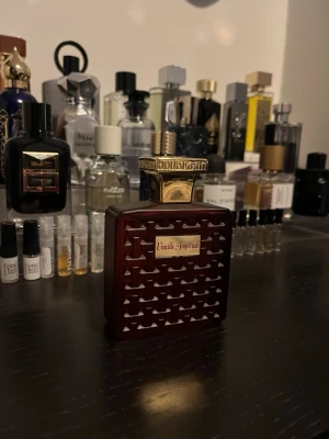 Vanille Imperial Houbigant - En otroligt fin doft från Houbigant. Näst intill helt full 100ml köpt på NK Gbg. Presentation finns! Skriv ifall du har frågor