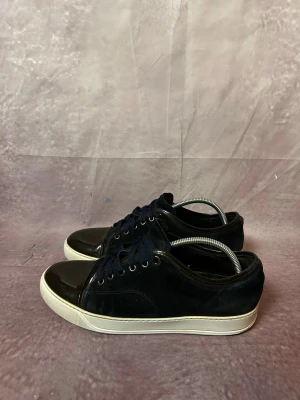 Lanvin skor - Mycket fint skick | Size UK 8 = 43 | fraktar inom 24 timmar | för att köpa klicka ”köp nu” | vid frågor eller funderingar är det bara att skicka ett meddelande | följare får bättre rabatter🙌