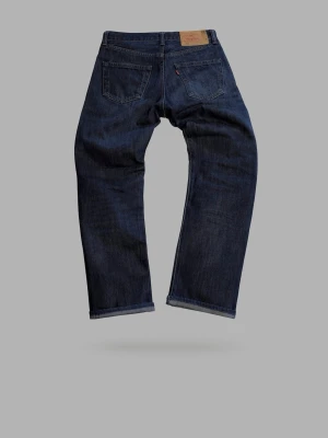 Levi’s 501 vintage - Säljer ett par feta vintage Levi’s 501or med fades!                                 Storlek W30 L34 men är nerkortade till ungefär L30.