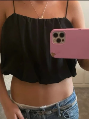 Svart topp hm - Fin ballongtopp ifrån hm!!