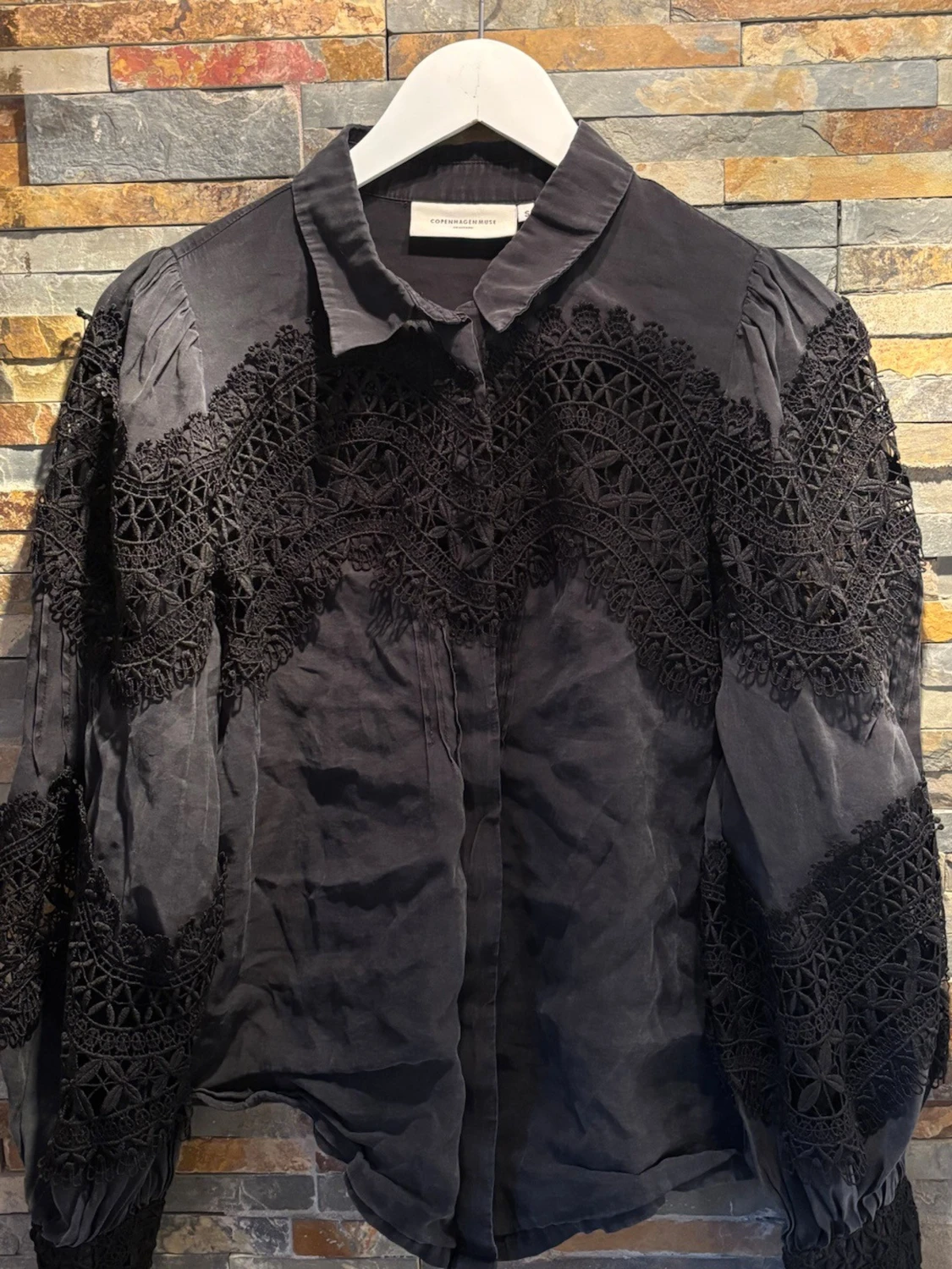 Svart spetsblus från Copenhagen Muse - 2