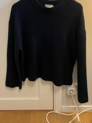 Stickad tröja - Jättefin stickad tröja från Gina tricot🥰