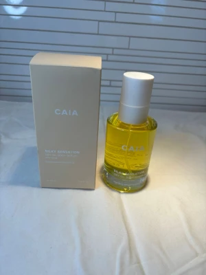 Ny Caia Cosmetic Dry oil body serum - Helt ny oöppnad! Locket aldrig antaget från flaskan! Serum för hela kroppen i 100 ml från Bianca Ingrosso Caia 