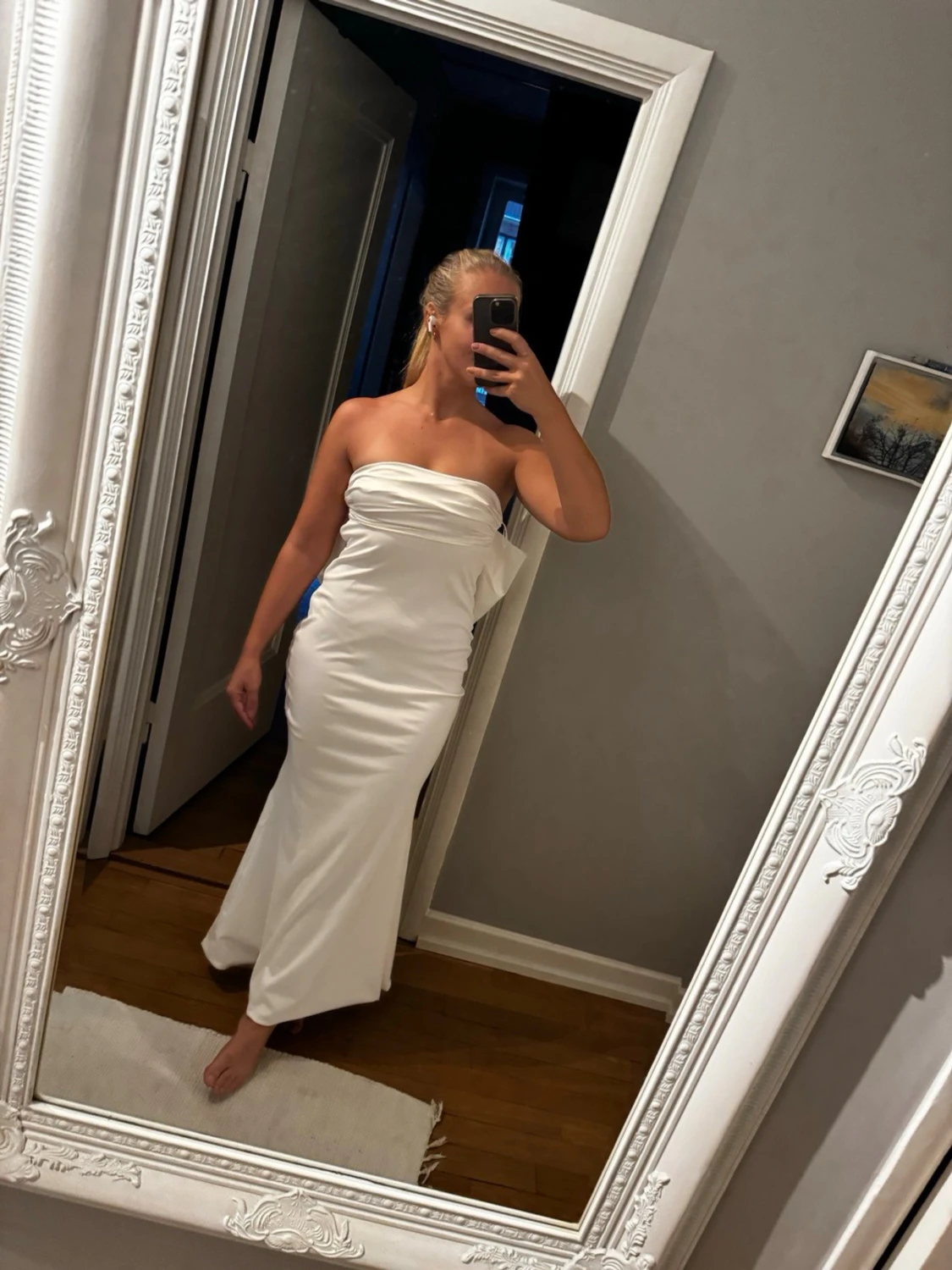 Vit axelbandslös långklänning - 1