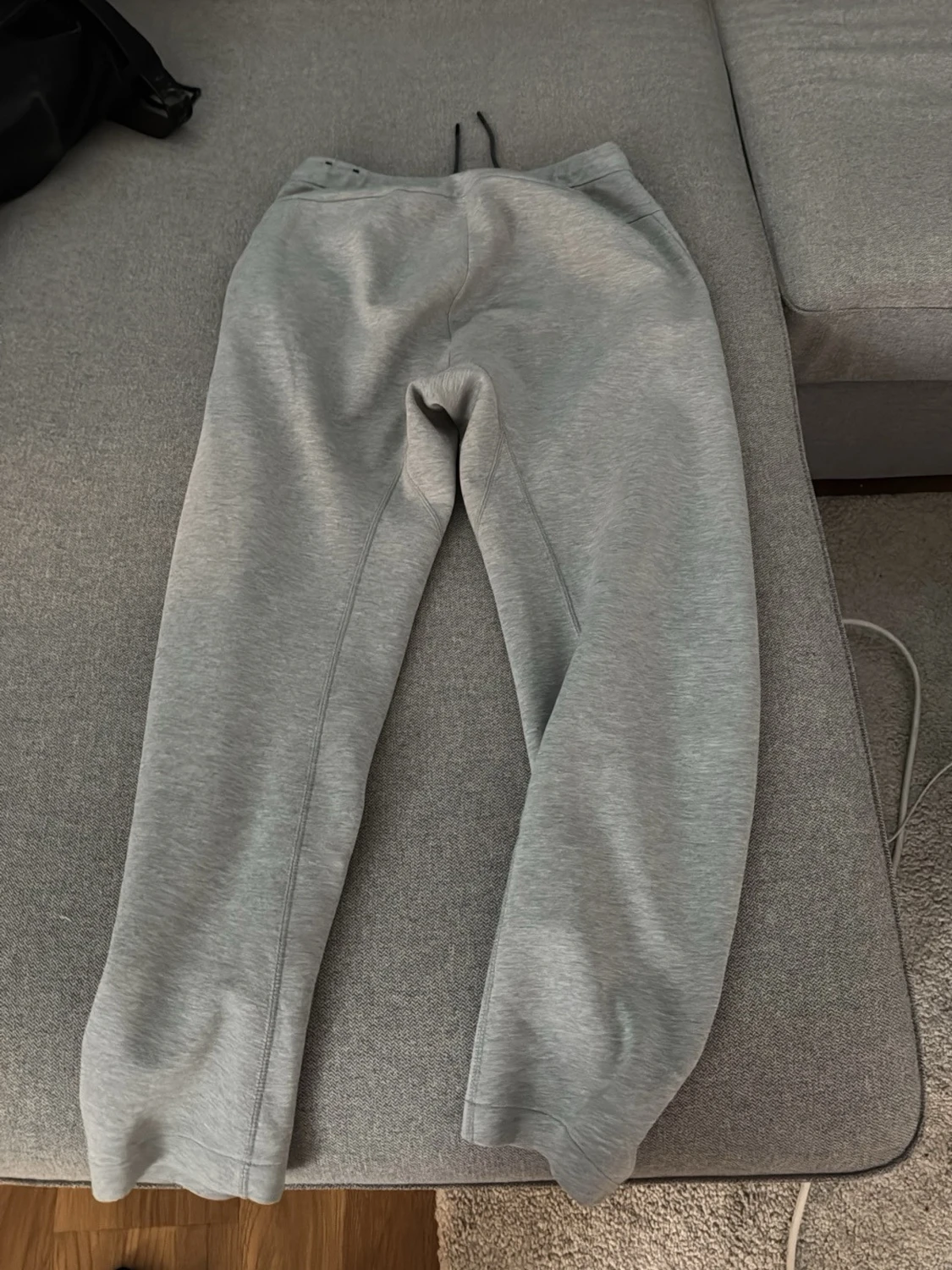 Gråa mjukisbyxor från Nike - 1