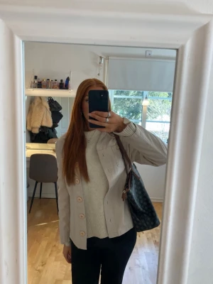 Väska - Svart/brun rymlig väska💕