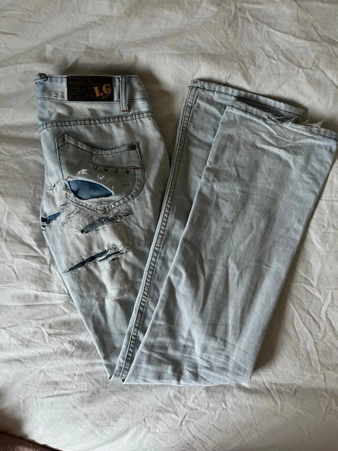 Ljusblå bootcut jeans  - 5