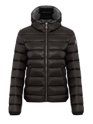 Svart dunjacka från colmar - Snygg svart dunjacka från colmar med quiltad design. Jackan har dragkedja framtill, två sidofickor och en diskret colmar-logga på ärmen. Perfekt för kalla vinterdagar💕 nypris 4300 (priset kan diskuteras)