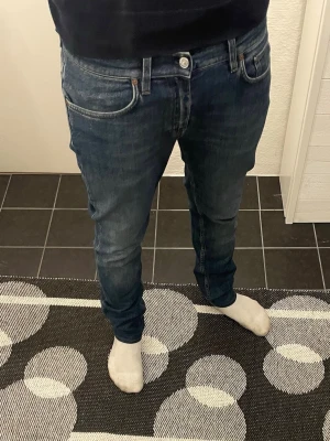 Acne studio jeans  - Acne studio jesns herr| pris:499kr| skick: 9/10 | storlek:32/32| hör av dig vid minsta lilla fundering eller fråga|