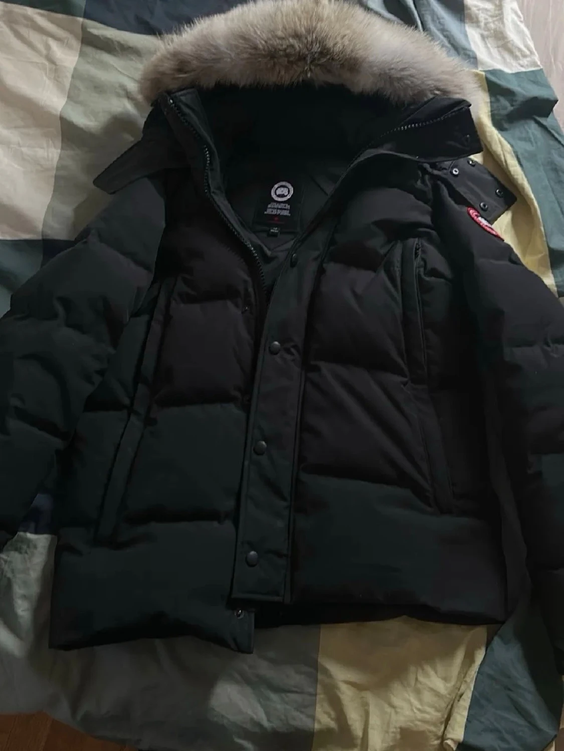 Svart dunjacka från Canada Goose