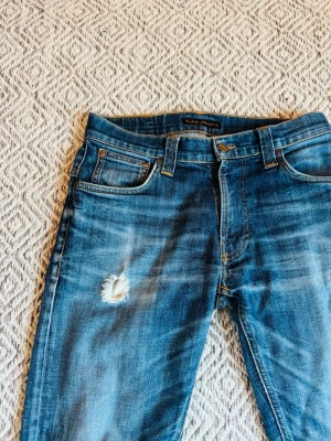 Nudie jeans - Nudie jeans - Modell: Thinn Finn - Storlek: W30/L32 - skick: 8/10 - Nypris runt 2000kr