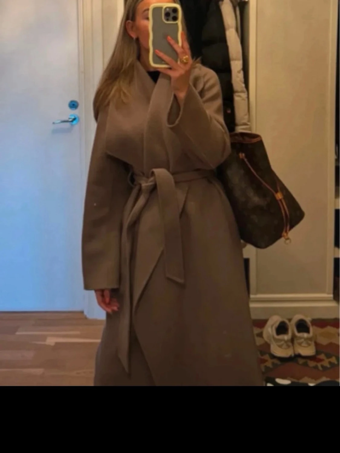 Beige lång kappa med knytskärp Ivy oak