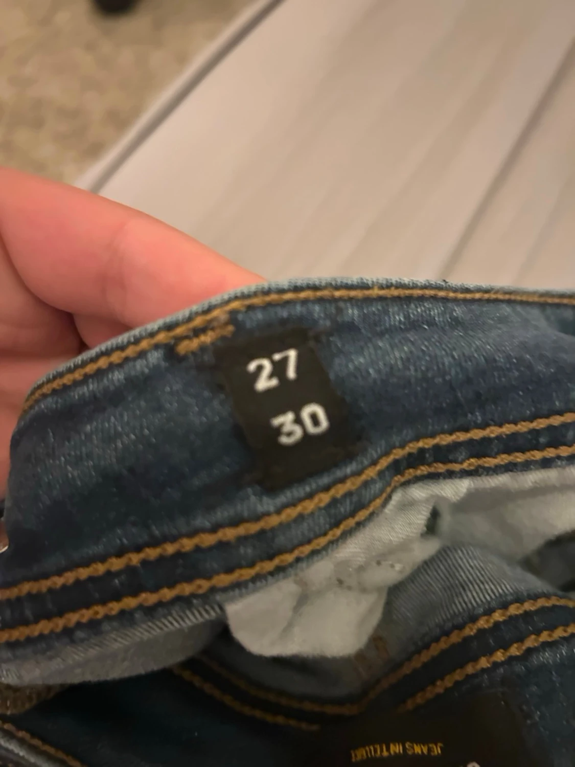 Mörkblå slim fit jeans från jack & jones - 3