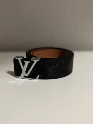 Lv bälte  - helt ny, Lång frakttid
