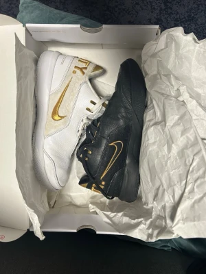 Lebron nxxt gen storlek 46 - Lebron nxxt gen storlek 46 fint skick men använda. Säljer för dem inte passar mig längre.