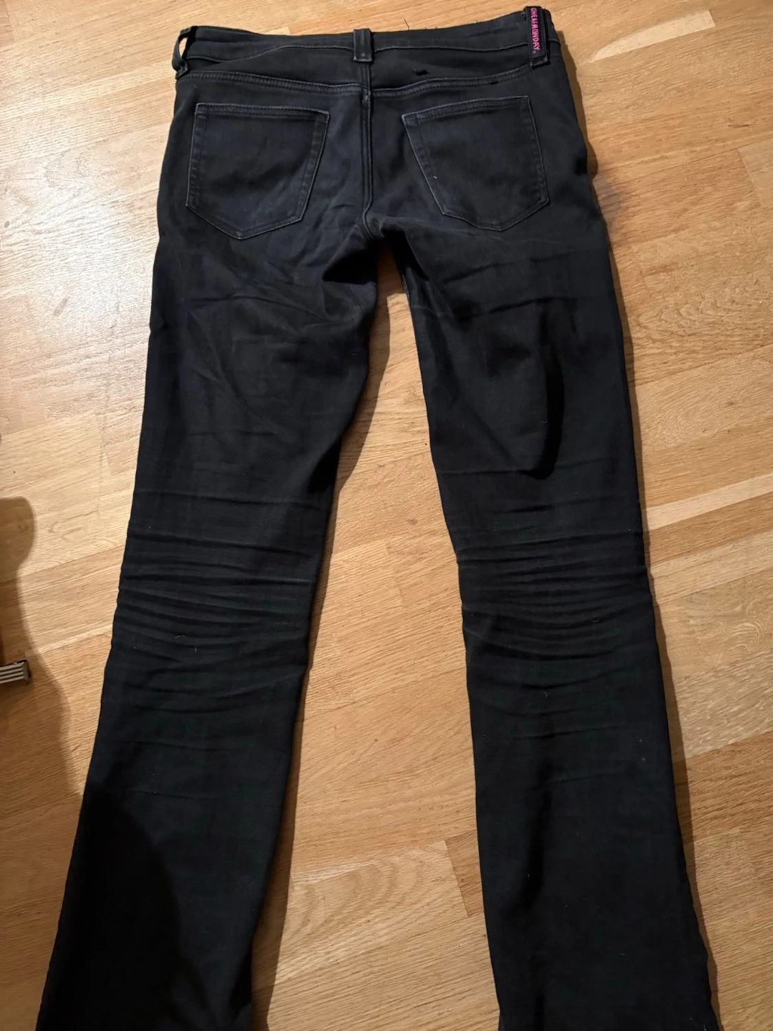 Weekday Svarta bootcut jeans - 1