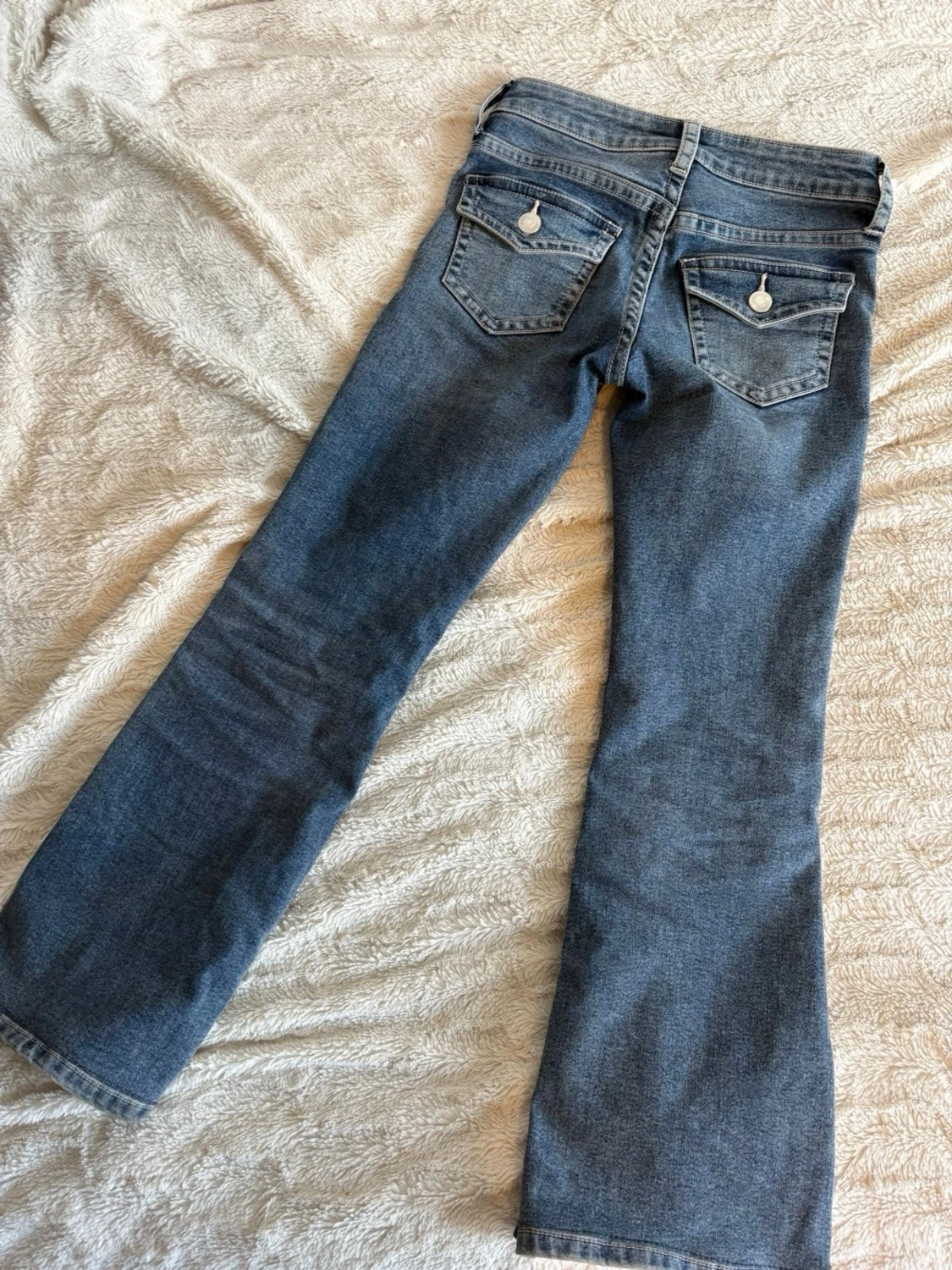 Blå flare low jeans  - 1