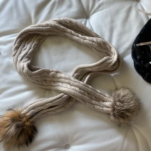 Halsduk - Gammal halsduk äkta päls, från italien 100kr