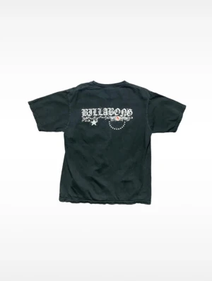 Billabong tshirt - Säljer den här coola billabong tshirten. Fint skick! Skriv gärna om du har några funderingar:)