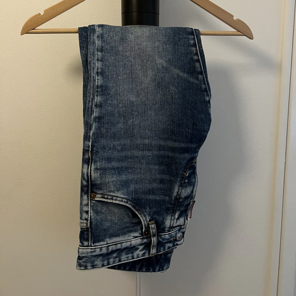 Dsquared2 jeans använda i gott skick Nypris 3700:-. Jeans & Byxor.