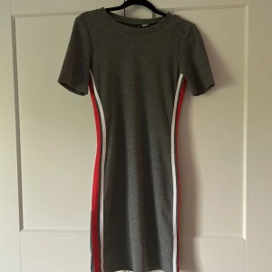 Klänning  - Klänning från hm, använd typ 1 gång 