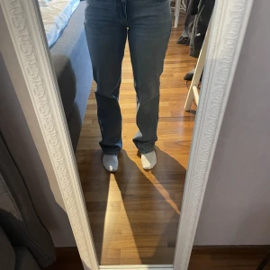 Jeans  - 200kr+ frakt 