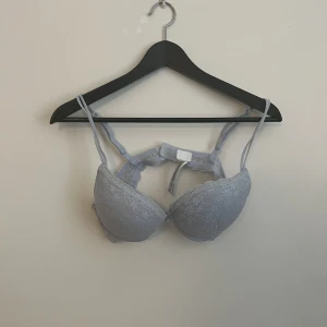 Ljusblå pushup bh - Använd några ggr 