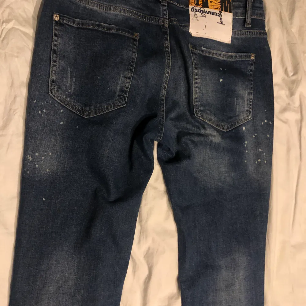Ett par fina dsquared2 jeans andvänt ett par gånger . Jeans & Byxor.