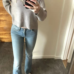 Lågmidjade jeans - Fina jeans lågmidjade jeans, knappt använda💗