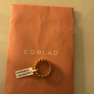 Edblad ring - Jag köpte denna men den är tyvärr för stor aldig använd lapp och allt kvar i storlek L