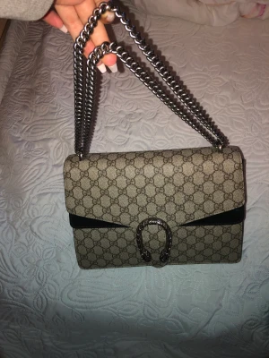 Gucci Diynosius mellan storlek - Gucci väska allt med följer vid köp