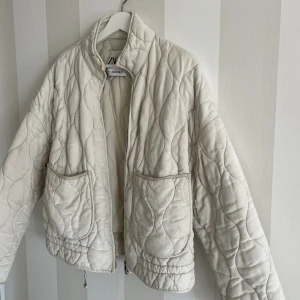 Zara jacka - Super fin jacka från zara