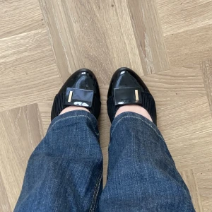 Söta slingbacks - Ett par jättefina vintage slingbacks som tyvärr inte kommer till användning längre. Fint skick och knappt använda. Skriv för fler bilder💗Priset kan absolut diskuteras