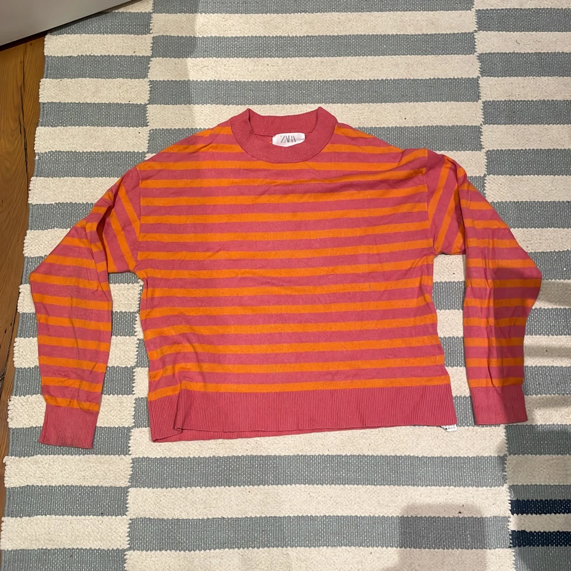 Randig tjocktröja/kofta - 90