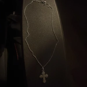 Kors - Skriv för fler bilder🤗