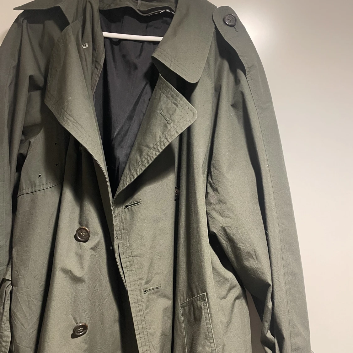 Grön trenchcoat  - 90